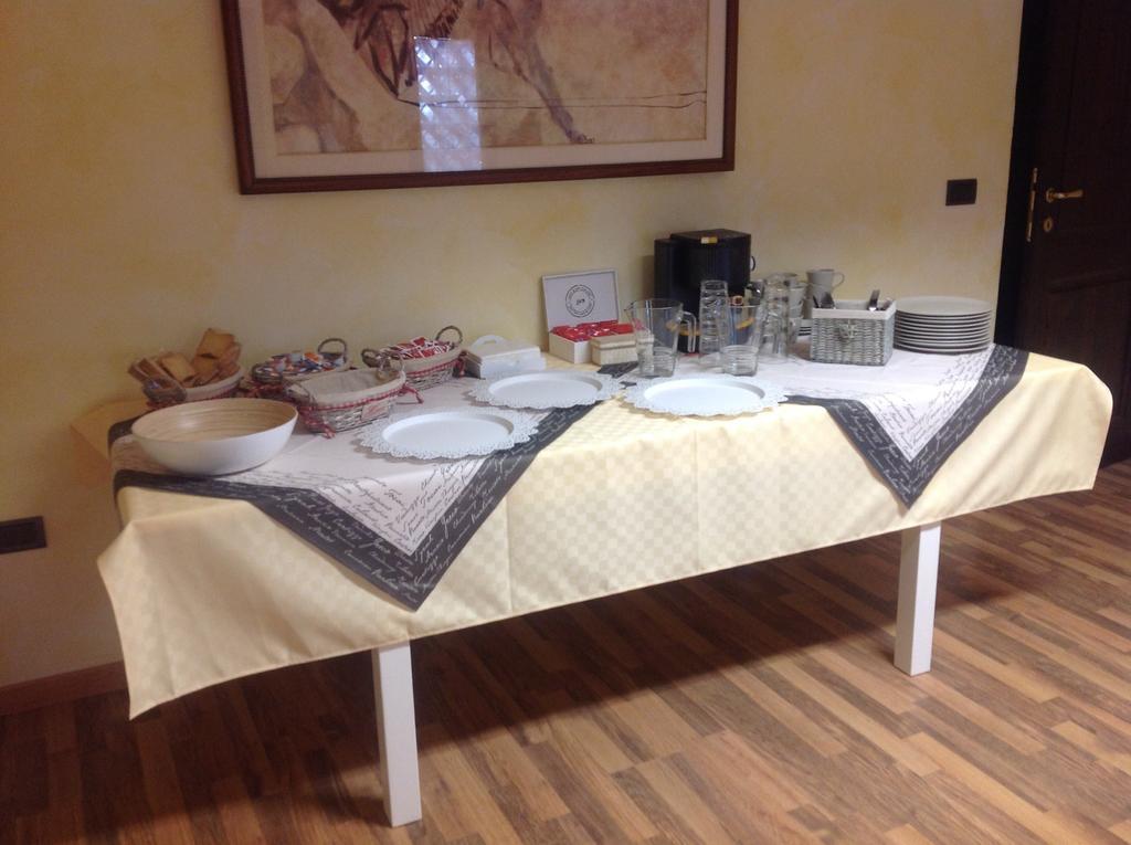 B&B Dell'Aviatore San Liberato Luaran gambar